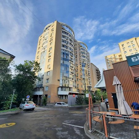 Жк Жастар Атамекен Центр Города, Отличная Локация Almaty Exteriér fotografie